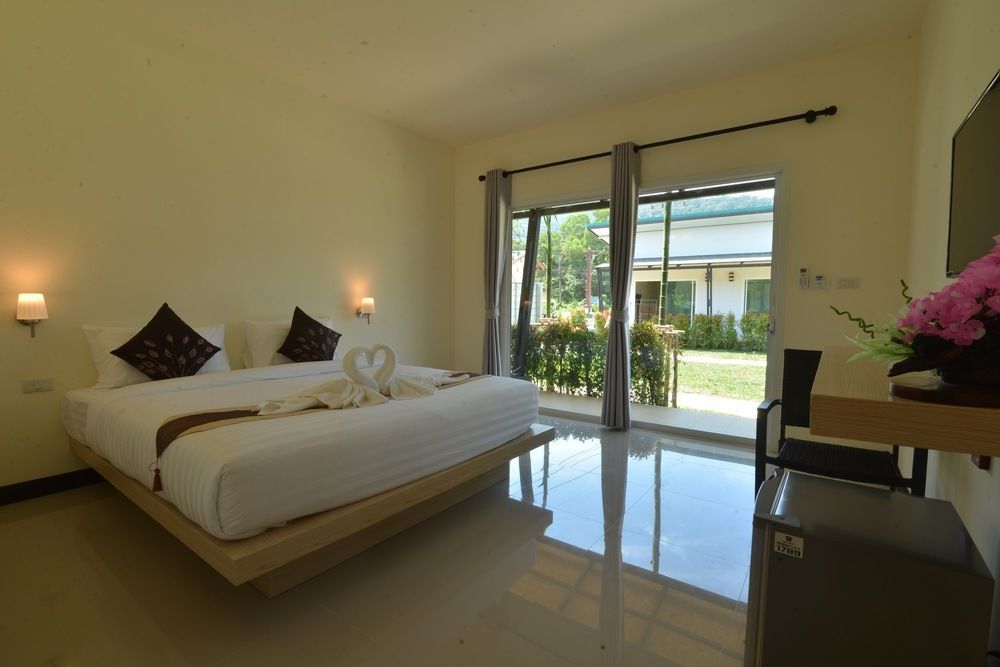 Maleesirin Oldtown Resort Ko Lanta Extérieur photo